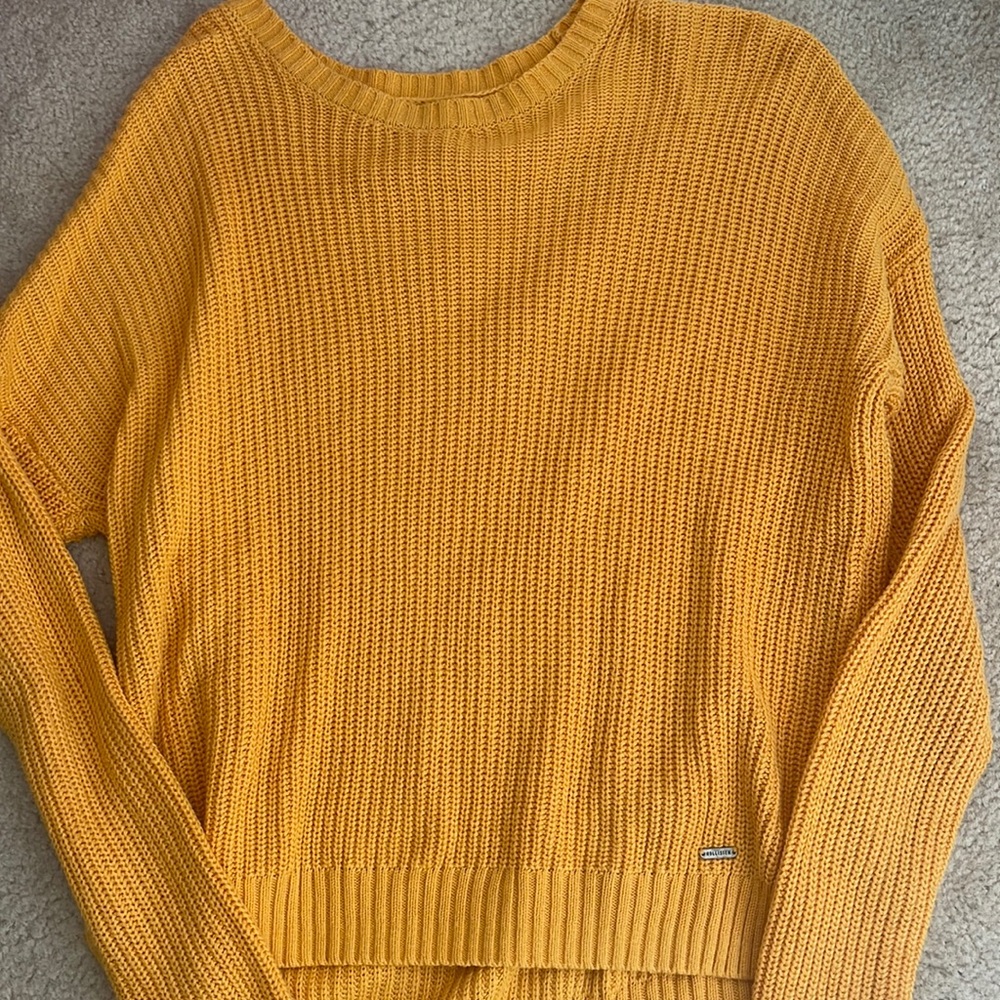 Holister sweater size xs